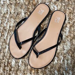 Sandles